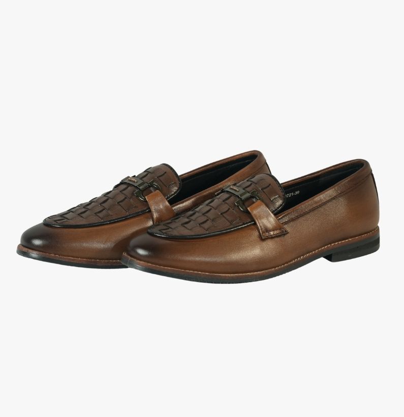24 Men’s Brown Leather Tarsel Loafers with Woven Texture - Image 1